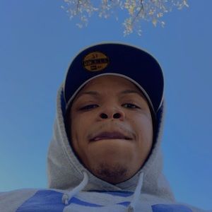 Meet your Posher, Tray